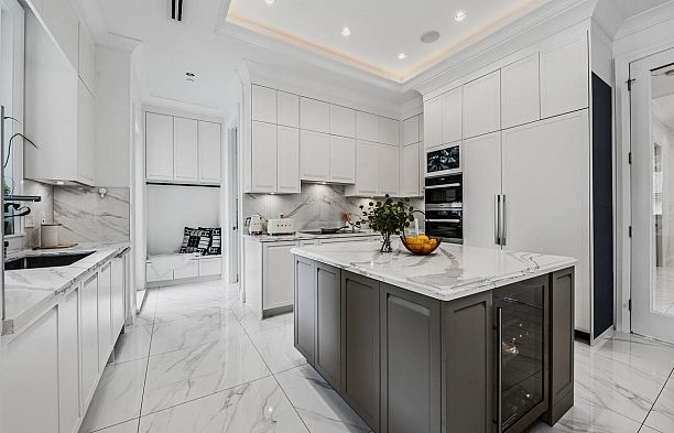 2867 W 44th Avenue Kerrisdale