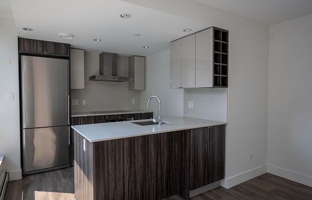 706 1788 Columbia Street False Creek