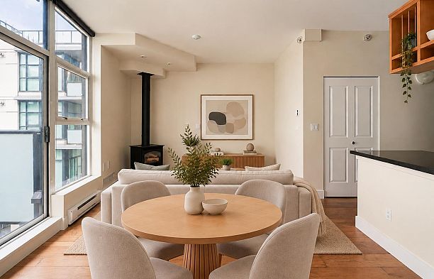 322 8988 Hudson Street Marpole