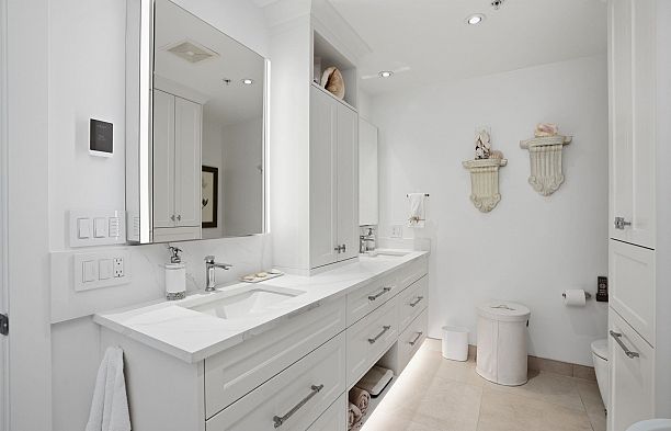 PH711 4759 Valley Drive Quilchena