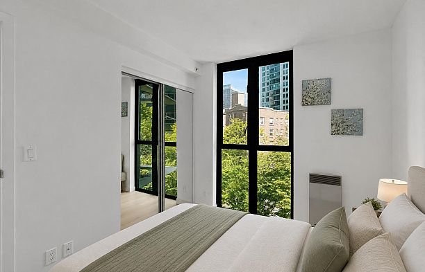 501 1331 W Georgia Street Coal Harbour