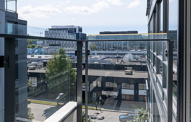 706 1788 Columbia Street False Creek