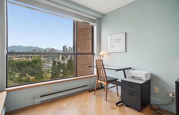602 1490 Pennyfarthing Drive False Creek