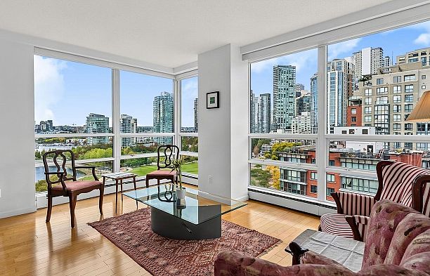 16D 139 Drake Street Yaletown