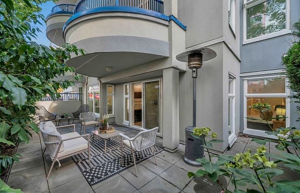 101 1924 Comox Street West End VW