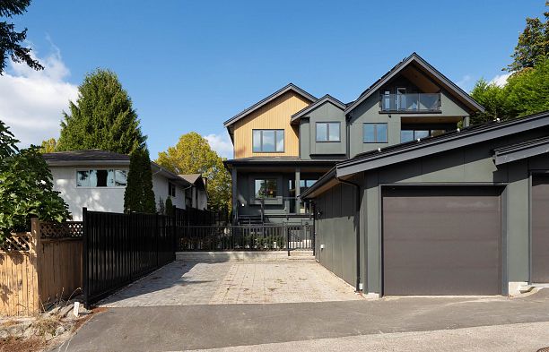 2022 Nanton Avenue Quilchena