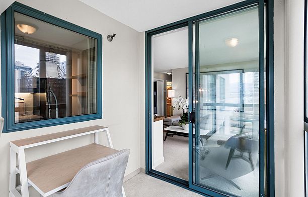 1702 1238 Melville Street Coal Harbour