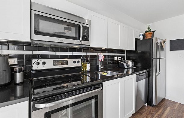 406 2511 Quebec Street Mount Pleasant VE