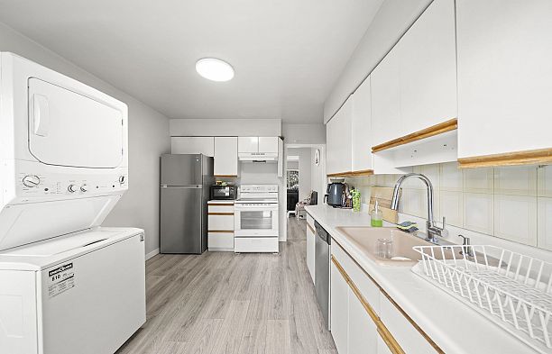 1534 W 71st Avenue Marpole