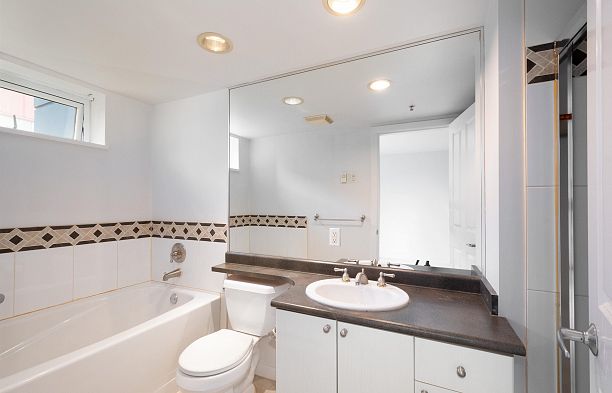 401 1485 W 6th Avenue False Creek