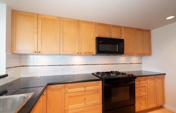 401 1485 W 6th Avenue False Creek