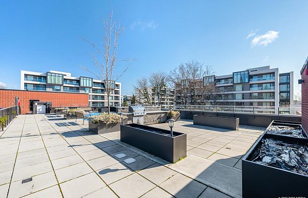 702 7128 Adera Street South Granville