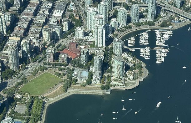 16D 139 Drake Street Yaletown