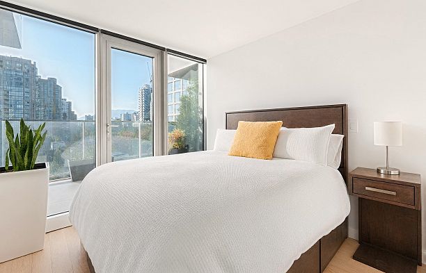 1005 1480 Howe Street Yaletown