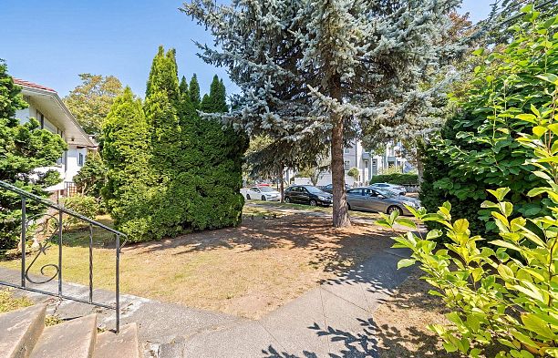 1534 W 71st Avenue Marpole