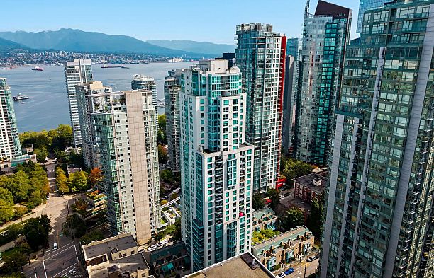 1702 1238 Melville Street Coal Harbour