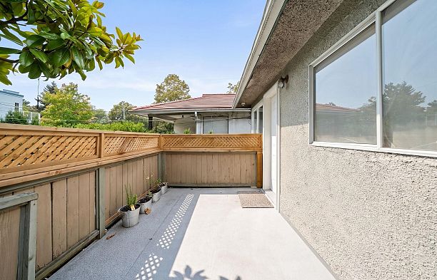 1534 W 71st Avenue Marpole