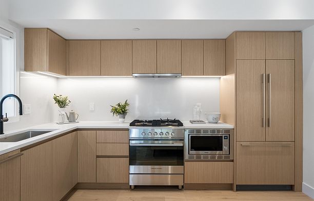 1008 W 52nd Avenue South Granville