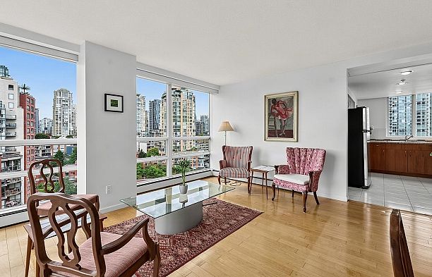 16D 139 Drake Street Yaletown