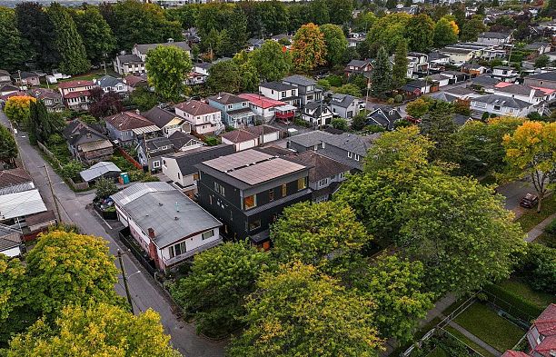 166 E 38th Avenue Main