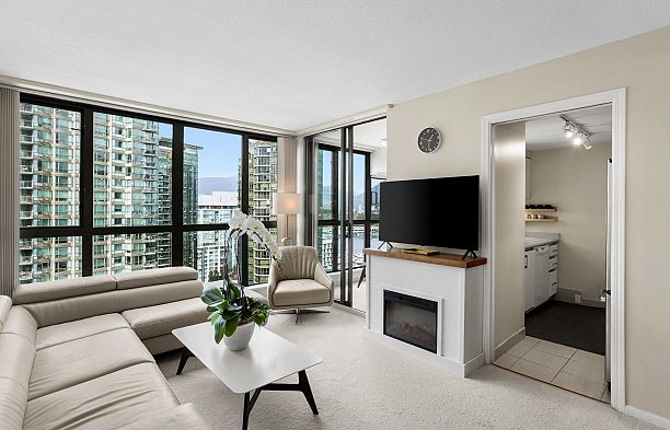 1702 1238 Melville Street Coal Harbour