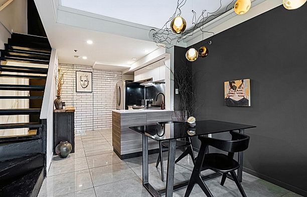 7 1355 W 4th Avenue False Creek