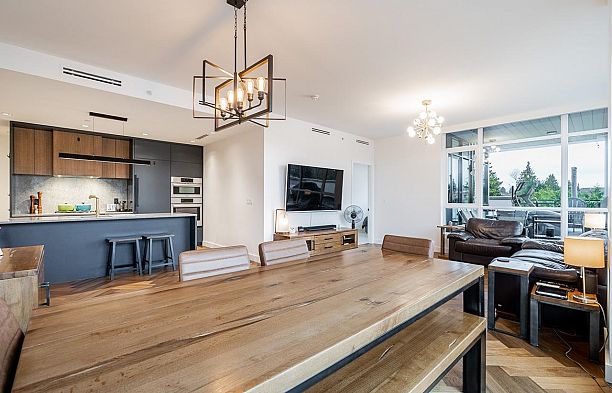 404 458 W 63rd Avenue Marpole