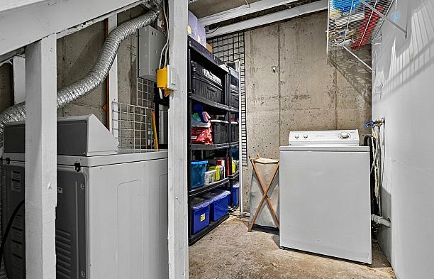 7 1355 W 4th Avenue False Creek