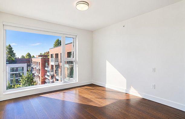 702 7128 Adera Street South Granville