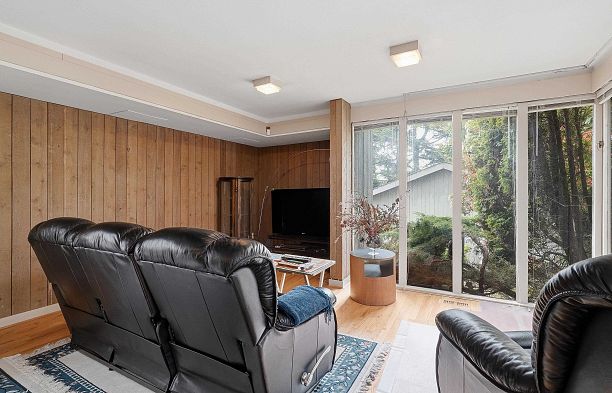 792 W 54th Avenue South Cambie