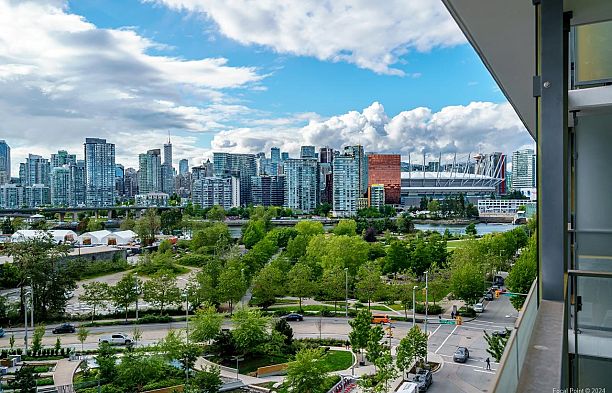 1008 1788 Columbia Street False Creek