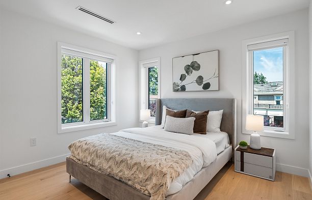 1010 W 52nd Avenue South Granville