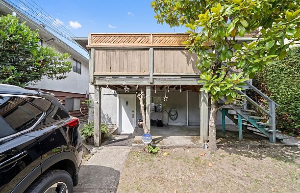 1534 W 71st Avenue Marpole