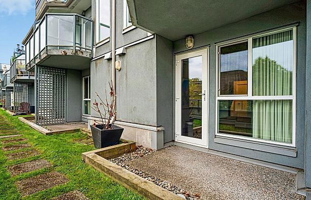 7 1355 W 4th Avenue False Creek