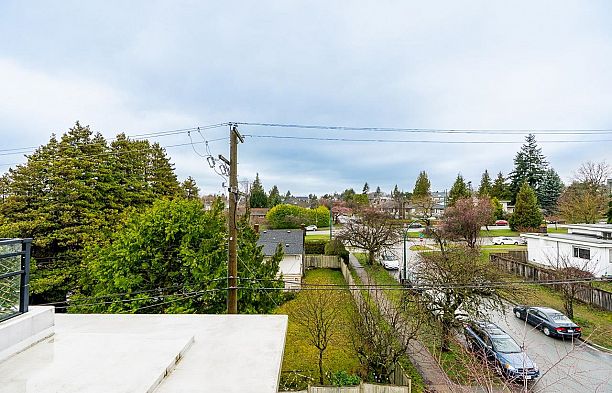 404 458 W 63rd Avenue Marpole