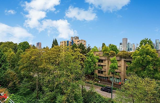 7 1355 W 4th Avenue False Creek