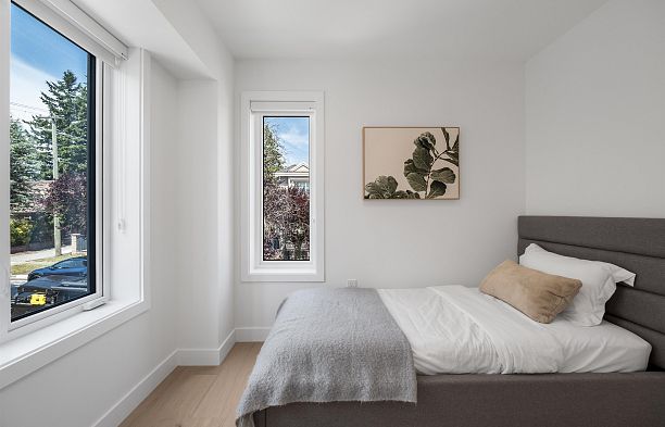 1008 W 52nd Avenue South Granville