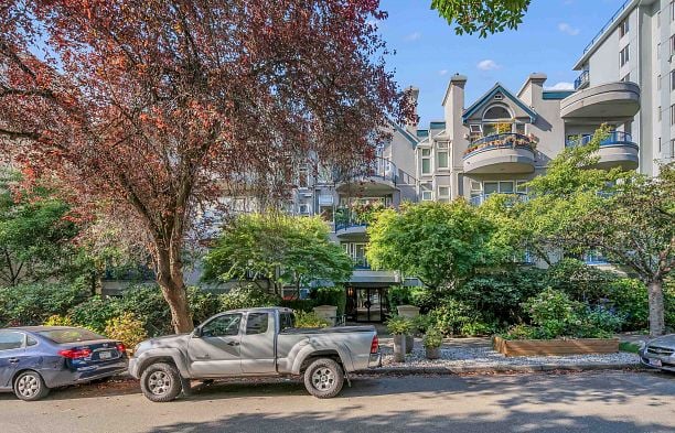 101 1924 Comox Street West End VW