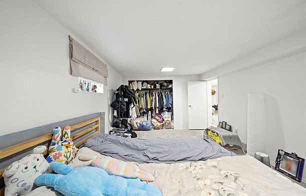 1534 W 71st Avenue Marpole