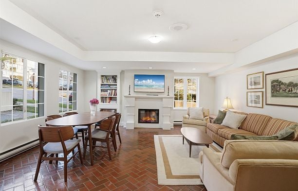 209 1311 Beach Avenue West End VW