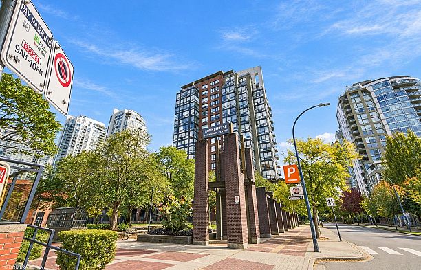 17D 139 Drake Street Yaletown