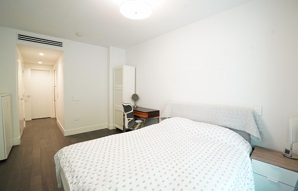 102 375 W 59th Avenue South Cambie