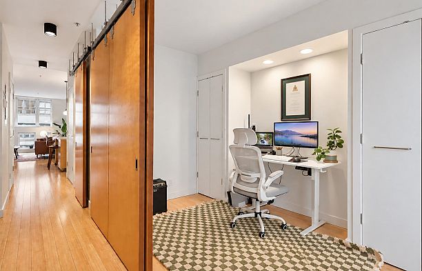 401 1072 Hamilton Street Yaletown
