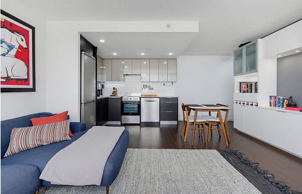 211 445 W 2nd Avenue False Creek