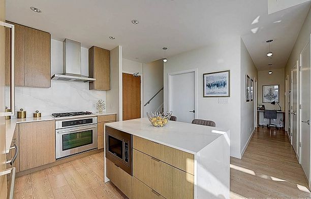 1802 111 E 1st Avenue Mount Pleasant VE