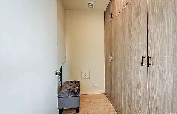 1802 111 E 1st Avenue Mount Pleasant VE