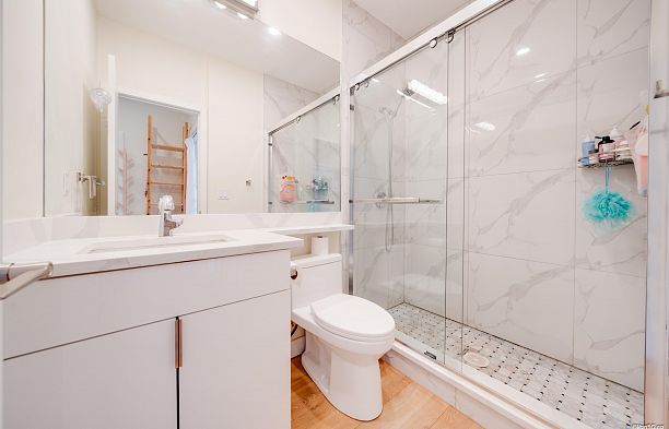 2343 W 45th Avenue Kerrisdale