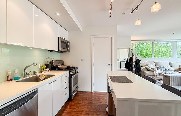 390 E 11th Avenue Mount Pleasant VE