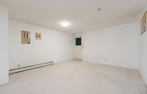 7289 Marguerite Street South Granville
