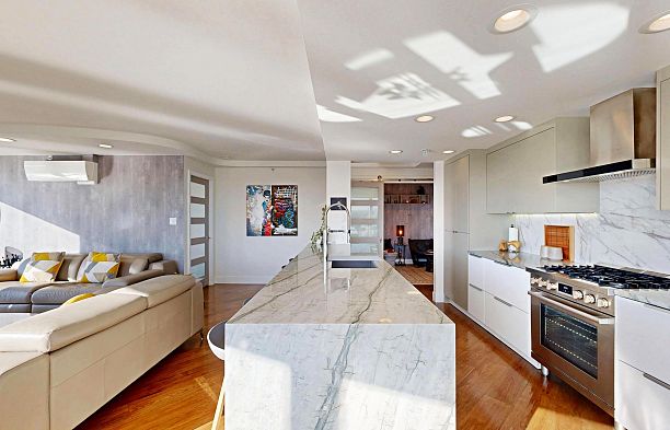 2706 1033 Marinaside Crescent Yaletown